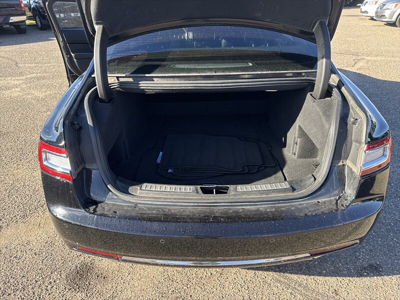 2017 Lincoln Continental Premiere - Photo 7 - Brainerd, MN 56401