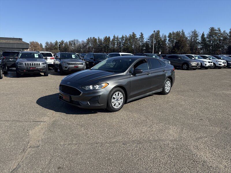2020 Ford Fusion S   - Photo 1 - Brainerd, MN 56401