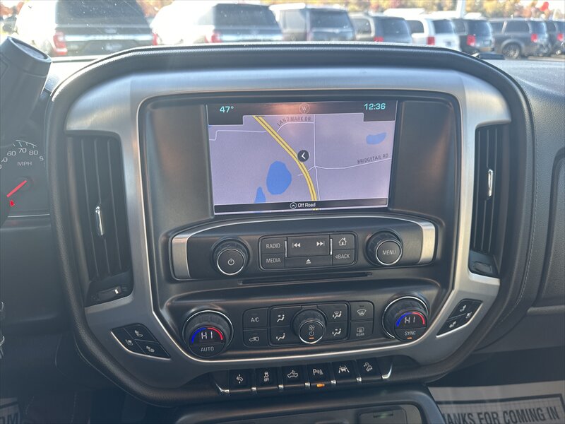 2018 GMC Sierra 1500 SLT - Photo 11 - Brainerd, MN 56401