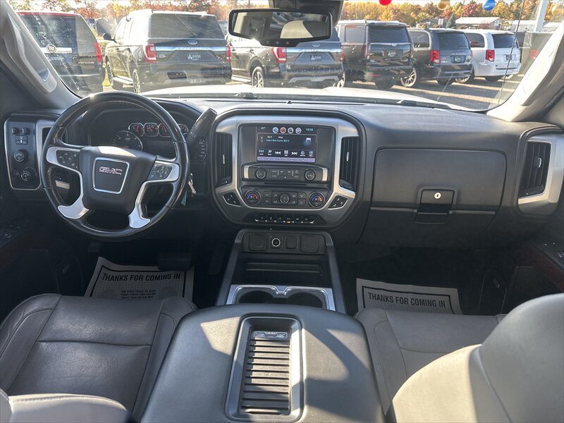 2018 GMC Sierra 1500 SLT - Photo 8 - Brainerd, MN 56401