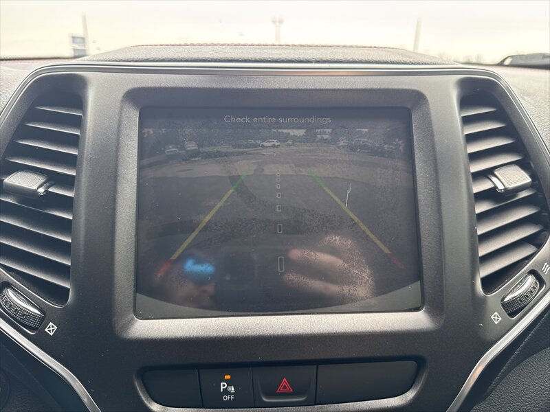 2019 Jeep Cherokee Trailhawk - Photo 9 - Brainerd, MN 56401