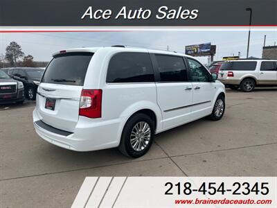 2014 Chrysler Town & Country Touring-L   - Photo 3 - Brainerd, MN 56401
