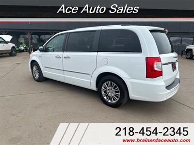 2014 Chrysler Town & Country Touring-L   - Photo 4 - Brainerd, MN 56401
