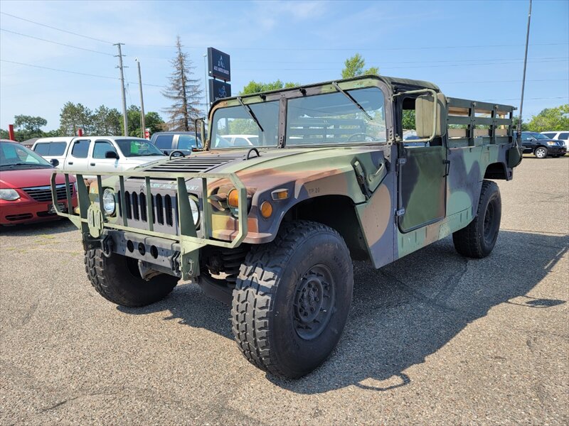 1989 A.M. General Corp. HMMWV 1 1/4 TON 4X4   - Photo 1 - Brainerd, MN 56401