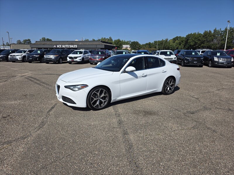 2019 Alfa Romeo Giulia Ti  