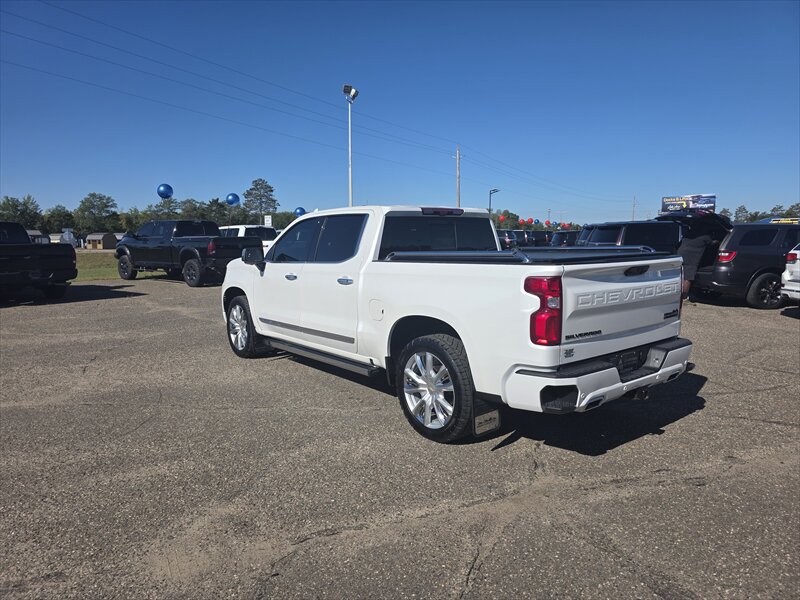 2024 Chevrolet Silverado 1500 High Country - Photo 4 - Brainerd, MN 56401
