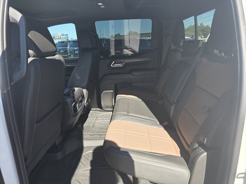 2024 Chevrolet Silverado 1500 High Country - Photo 14 - Brainerd, MN 56401