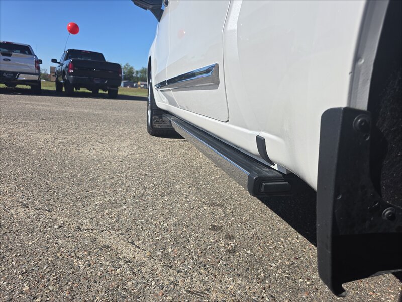 2024 Chevrolet Silverado 1500 High Country - Photo 5 - Brainerd, MN 56401