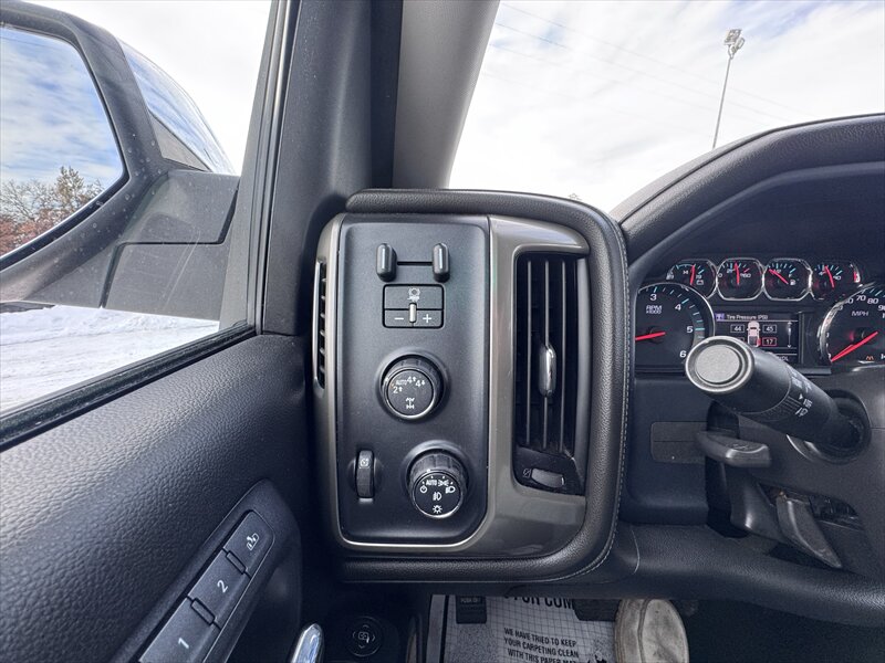 2018 Chevrolet Silverado 1500 High Country - Photo 15 - Brainerd, MN 56401