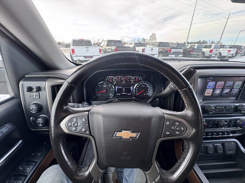 2018 Chevrolet Silverado 1500 High Country - Photo 12 - Brainerd, MN 56401