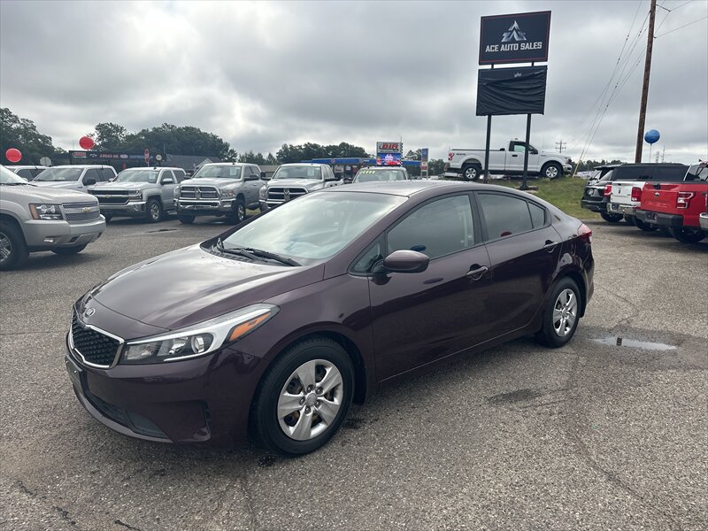 2017 Kia Forte LX  