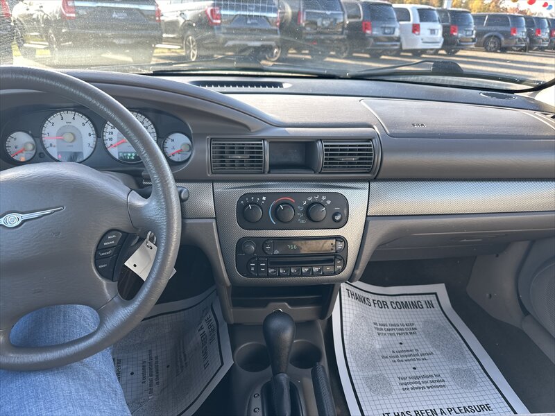 2006 Chrysler Sebring GTC - Photo 7 - Brainerd, MN 56401