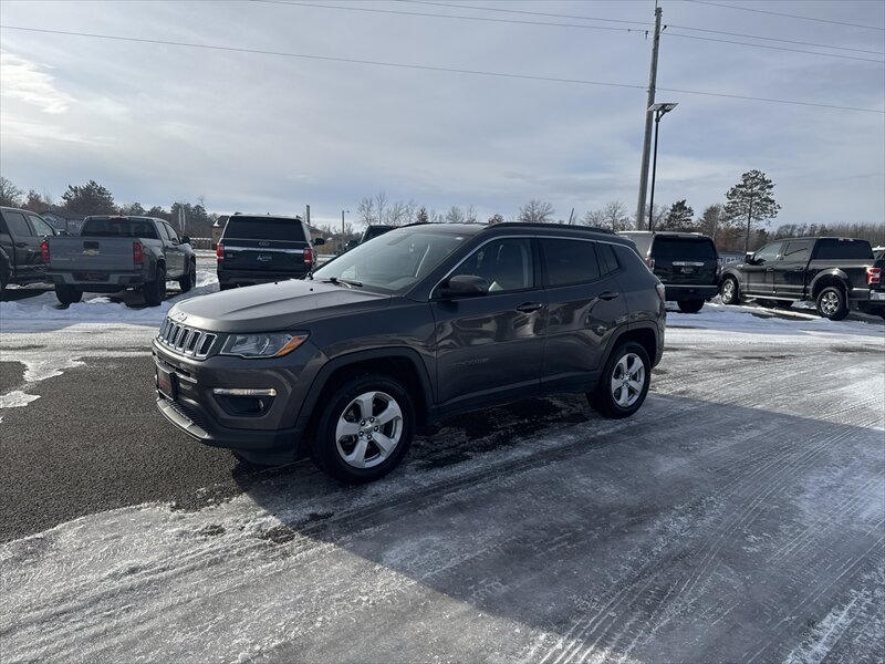 2019 Jeep Compass Latitude   - Photo 1 - Brainerd, MN 56401