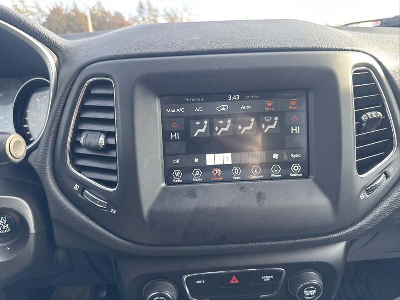 2019 Jeep Compass Latitude - Photo 12 - Brainerd, MN 56401