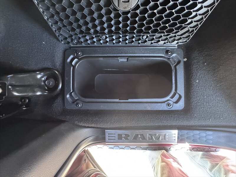 2018 RAM 1500 Laramie Longhorn - Photo 25 - Brainerd, MN 56401