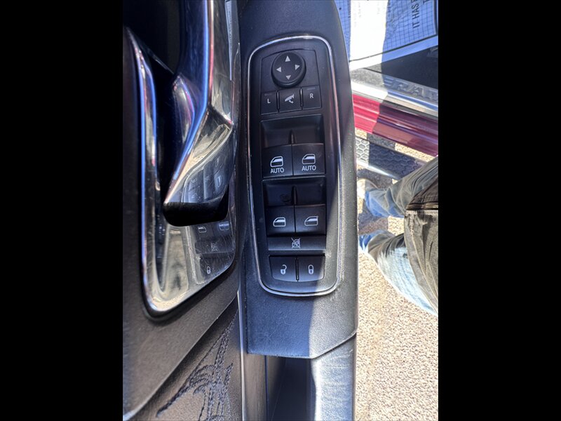 2018 RAM 1500 Laramie Longhorn - Photo 13 - Brainerd, MN 56401