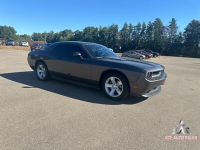 2013 Dodge Challenger SXT   - Photo 2 - Brainerd, MN 56401