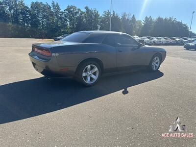 2013 Dodge Challenger SXT   - Photo 3 - Brainerd, MN 56401