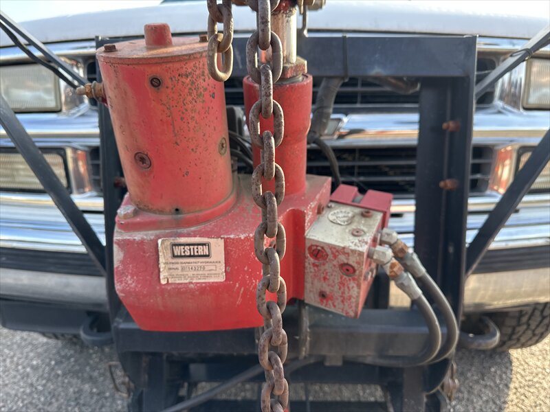 1998 Chevrolet K1500 Cheyenne 2dr K1500 Cheyenne - Photo 6 - Brainerd, MN 56401