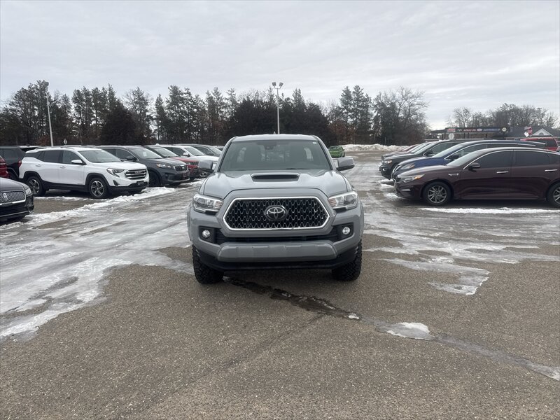 2018 Toyota Tacoma SR5 V6 - Photo 7 - Brainerd, MN 56401
