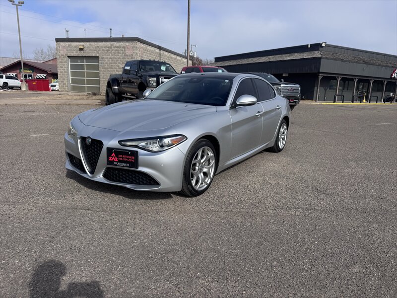 2021 Alfa Romeo Giulia Ti   - Photo 1 - Brainerd, MN 56401