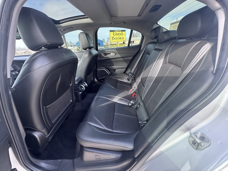2021 Alfa Romeo Giulia Ti - Photo 17 - Brainerd, MN 56401