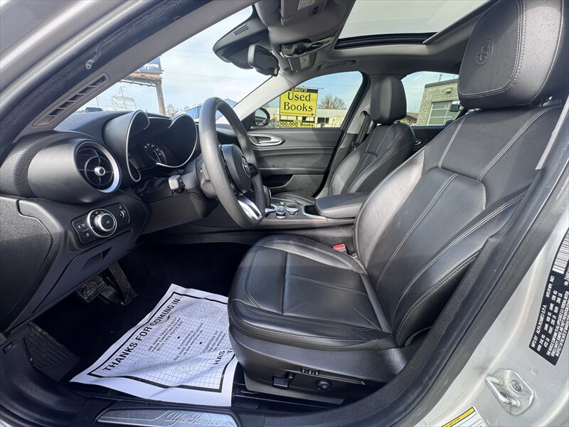 2021 Alfa Romeo Giulia Ti - Photo 9 - Brainerd, MN 56401