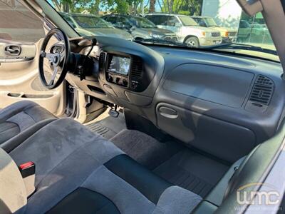 2002 Ford F-150 SVT Lightning   - Photo 11 - Westminster, CA 92683