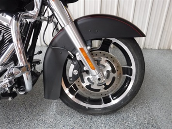 2012 Harley-Davidson Road Glide Custom   - Photo 5 - Kingman, KS 67068