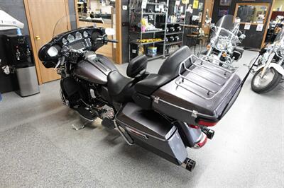 2014 Harley-Davidson Ultra Classic Limited   - Photo 6 - Kingman, KS 67068