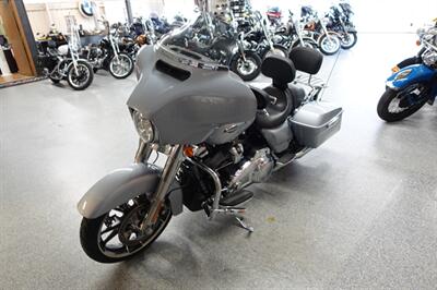 2023 Harley-Davidson Street Glide   - Photo 4 - Kingman, KS 67068