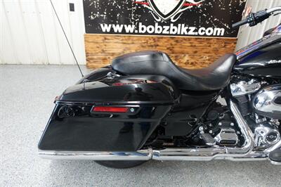 2017 Harley-Davidson Road Glide   - Photo 22 - Kingman, KS 67068