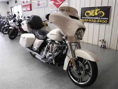 2014 Harley-Davidson Street Glide Special   - Photo 2 - Kingman, KS 67068