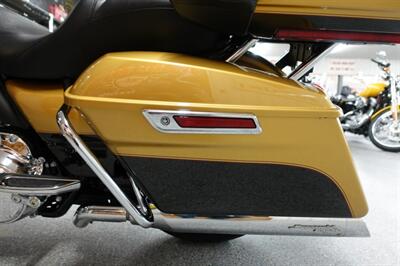 2017 Harley-Davidson Road Glide Ultra - Photo 32 - Kingman, KS 67068