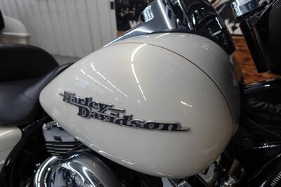 2015 Harley-Davidson Street Glide Special   - Photo 17 - Kingman, KS 67068