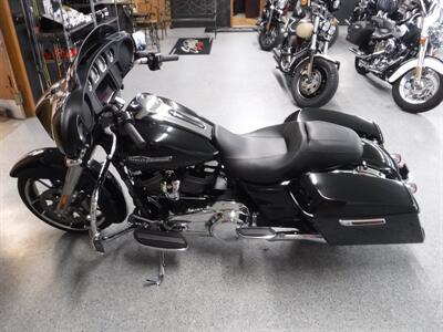 2021 Harley-Davidson Street Glide   - Photo 5 - Kingman, KS 67068