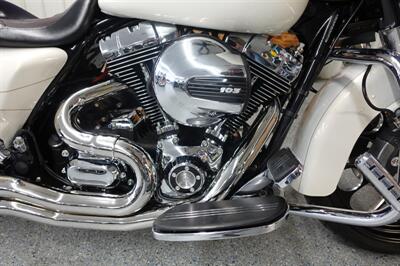 2014 Harley-Davidson Street Glide Special   - Photo 19 - Kingman, KS 67068