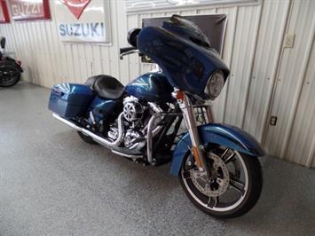 2014 Harley-Davidson Street Glide   - Photo 2 - Kingman, KS 67068