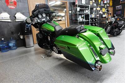 2011 Harley-Davidson Street Glide CVO   - Photo 6 - Kingman, KS 67068