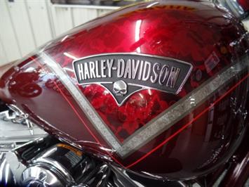 2013 Harley-Davidson Breakout CVO   - Photo 10 - Kingman, KS 67068