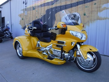 2009 Honda Gold Wing 1800 Trike CSC   - Photo 2 - Kingman, KS 67068