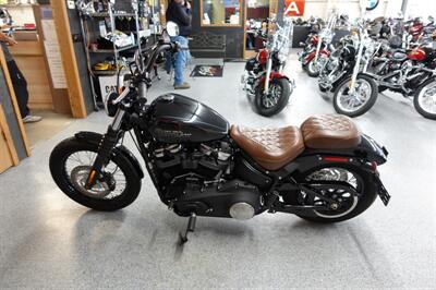 2020 Harley-Davidson Street Bob   - Photo 5 - Kingman, KS 67068