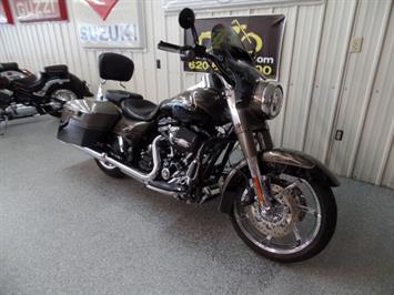 2014 Harley-Davidson Road King CVO   - Photo 2 - Kingman, KS 67068