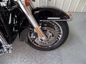 2012 Harley-Davidson Ultra Classic Limited   - Photo 13 - Kingman, KS 67068