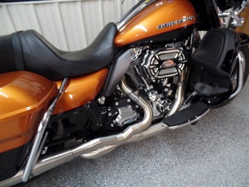 2015 Harley-Davidson Ultra Classic Limited Low   - Photo 9 - Kingman, KS 67068