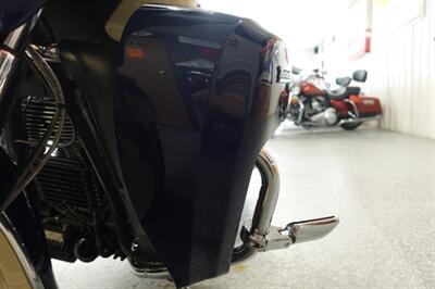 2016 Indian Roadmaster Springfield Blue and Ivory Cream   - Photo 35 - Kingman, KS 67068