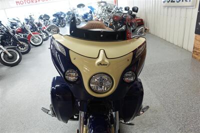 2016 Indian Roadmaster Springfield Blue and Ivory Cream   - Photo 3 - Kingman, KS 67068
