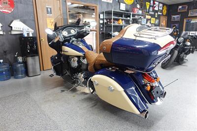 2016 Indian Roadmaster Springfield Blue and Ivory Cream   - Photo 6 - Kingman, KS 67068