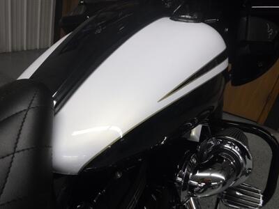 2012 Harley-Davidson Road Glide Custom CVO   - Photo 13 - Kingman, KS 67068