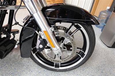 2015 Harley-Davidson Street Glide Special   - Photo 9 - Kingman, KS 67068